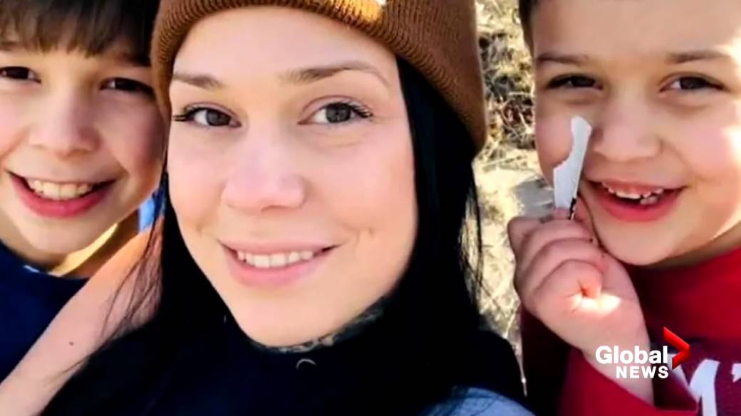 I-click upang i-play ang video: 'Ang Nova Scotia fire marshal ay nagpatuloy sa imbestigasyon sa sunog sa bahay na ikinamatay ng babae, 3 bata'