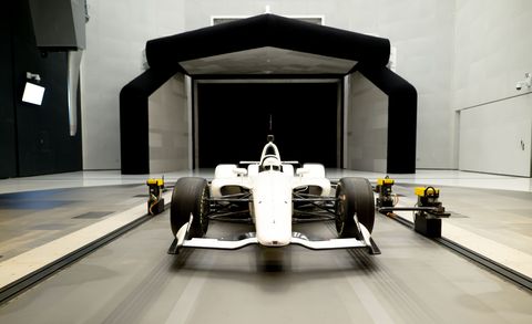 pagsubok ng honda indycar sa wind tunnel