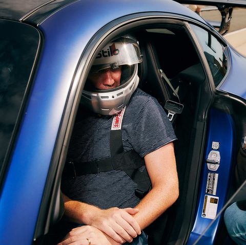 simpson hybrid s FIA hnr hnr head neck restraint sa racetrack