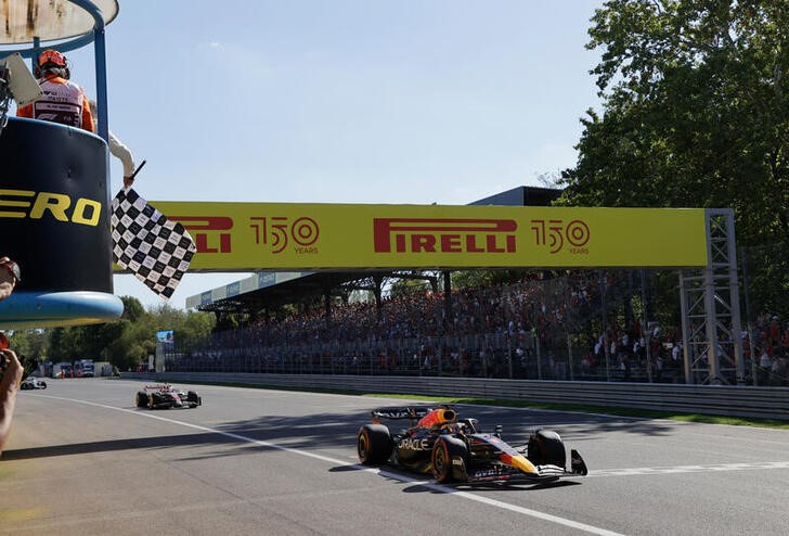 Nanalo si Verstappen sa isang Italian Grand Prix na nagtapos pagkatapos ng safety car