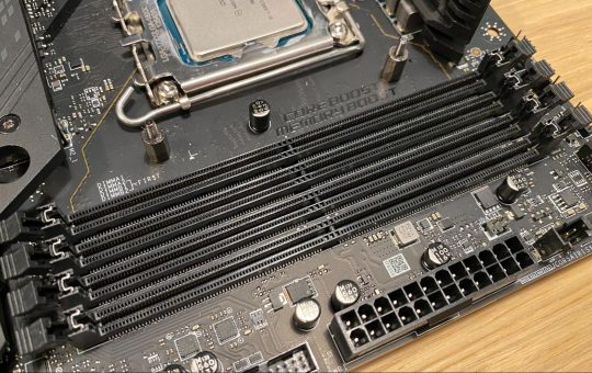 Paano mag-install ng RAM sa isang PC