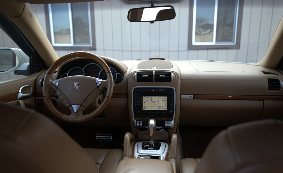 2008 porsche cayenne s  2009 porsche cayenne gts